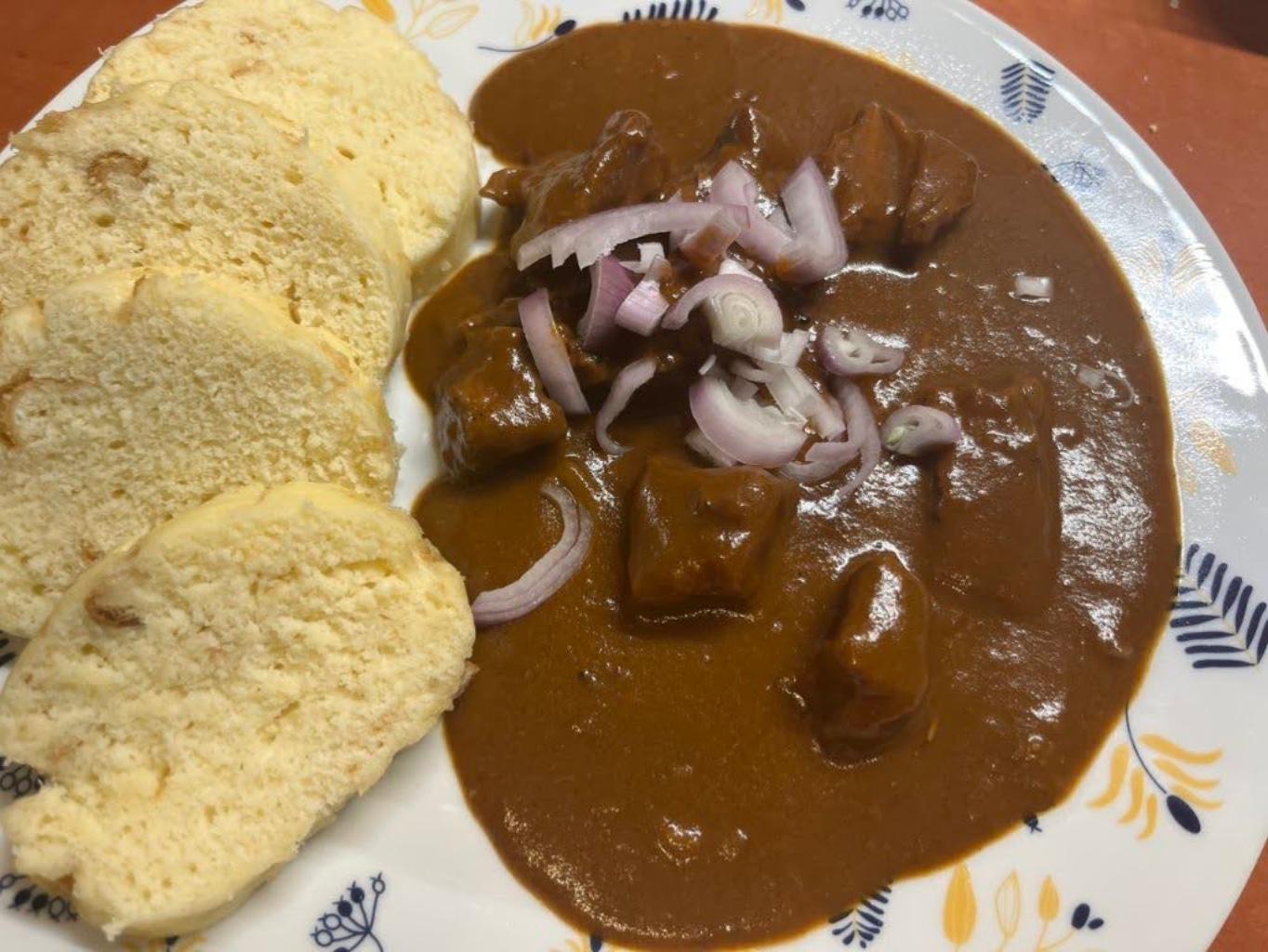 Hovězí guláš sous vide