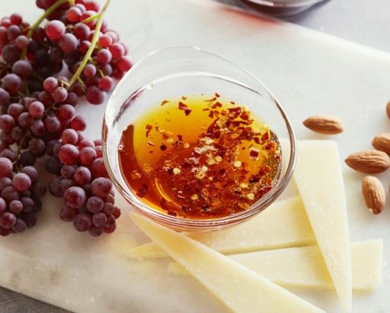 Pecorino s medovým dipem